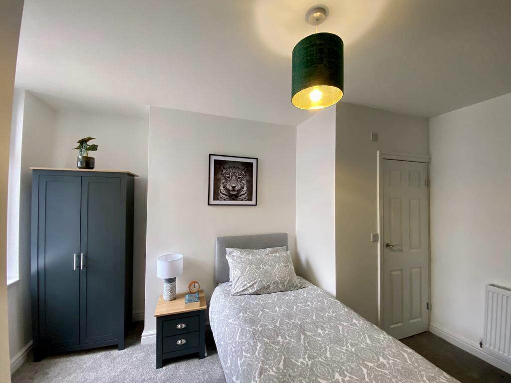 1 bed house share to rent in St. Matthew Street, Burnley  - Property Image 3