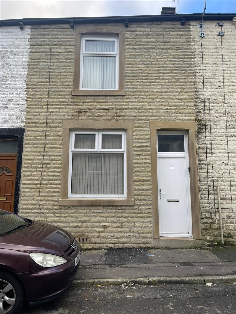 2 bed terraced house to rent in Grange Street, Burnley  - Property Image 1