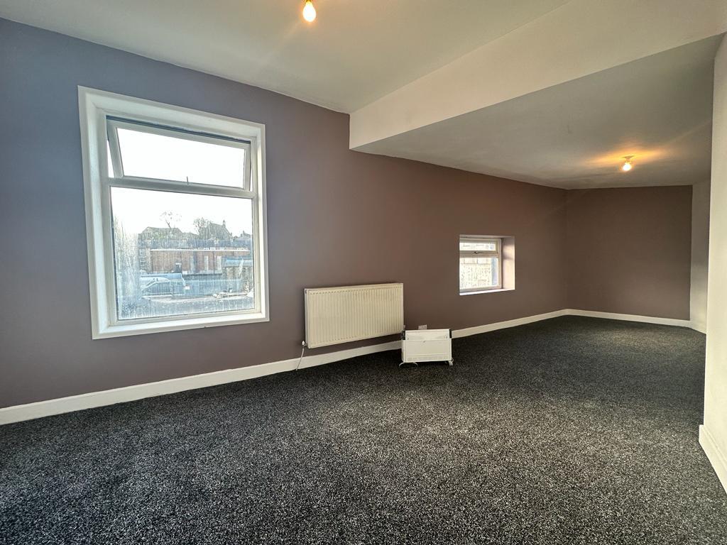 4 bed end of terrace house for sale in Stockbridge Road, Burnley  - Property Image 5