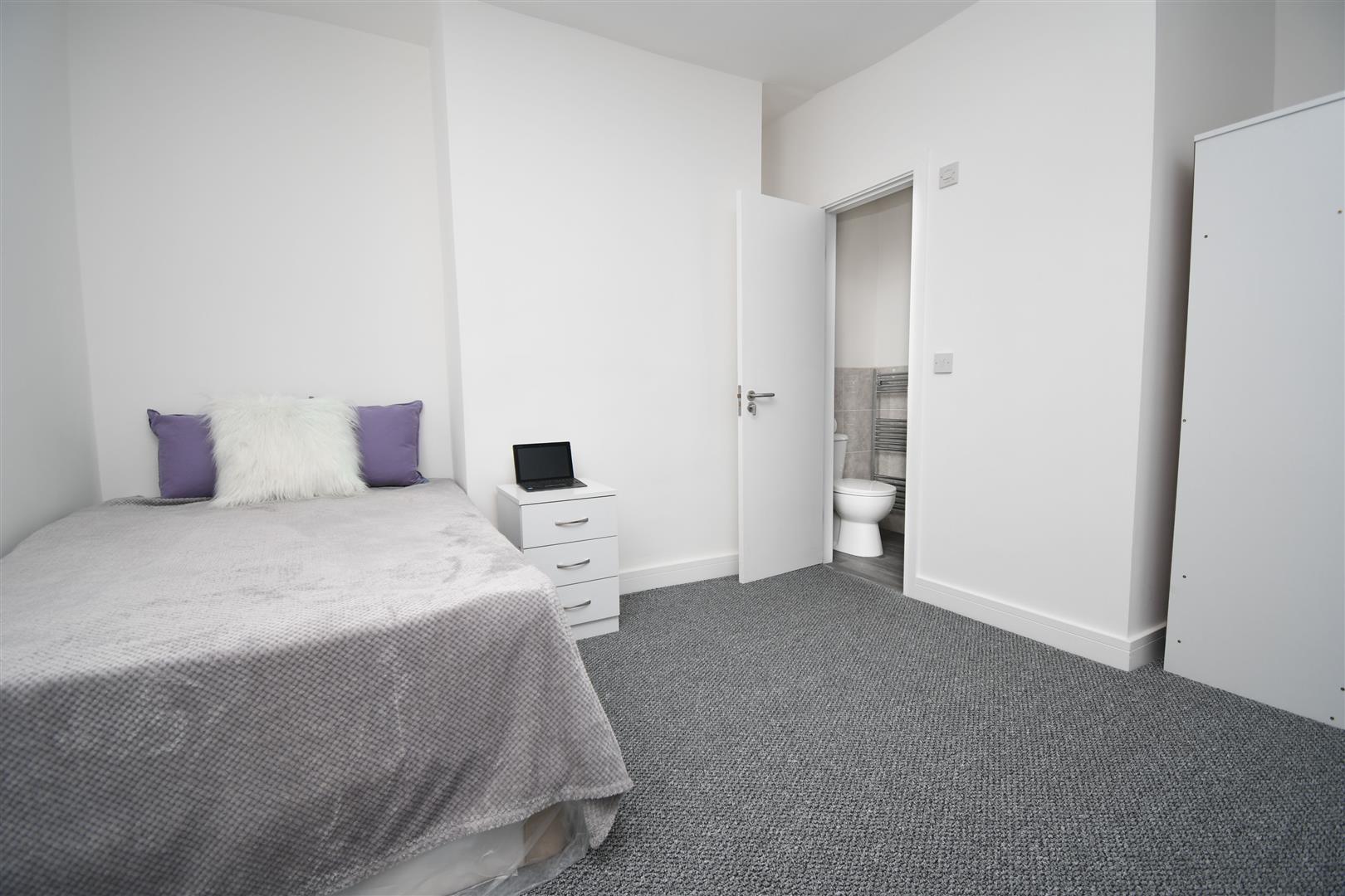 1 bed house share to rent in Queensberry Road, Burnley - Property Image 1