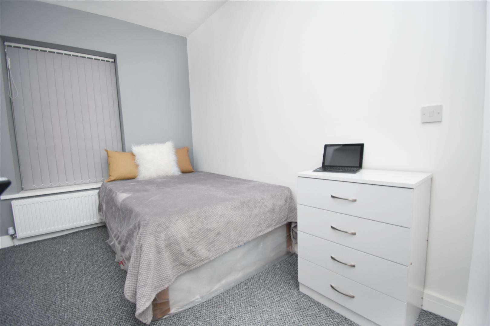 1 bed house share to rent in Queensberry Road, Burnley  - Property Image 2