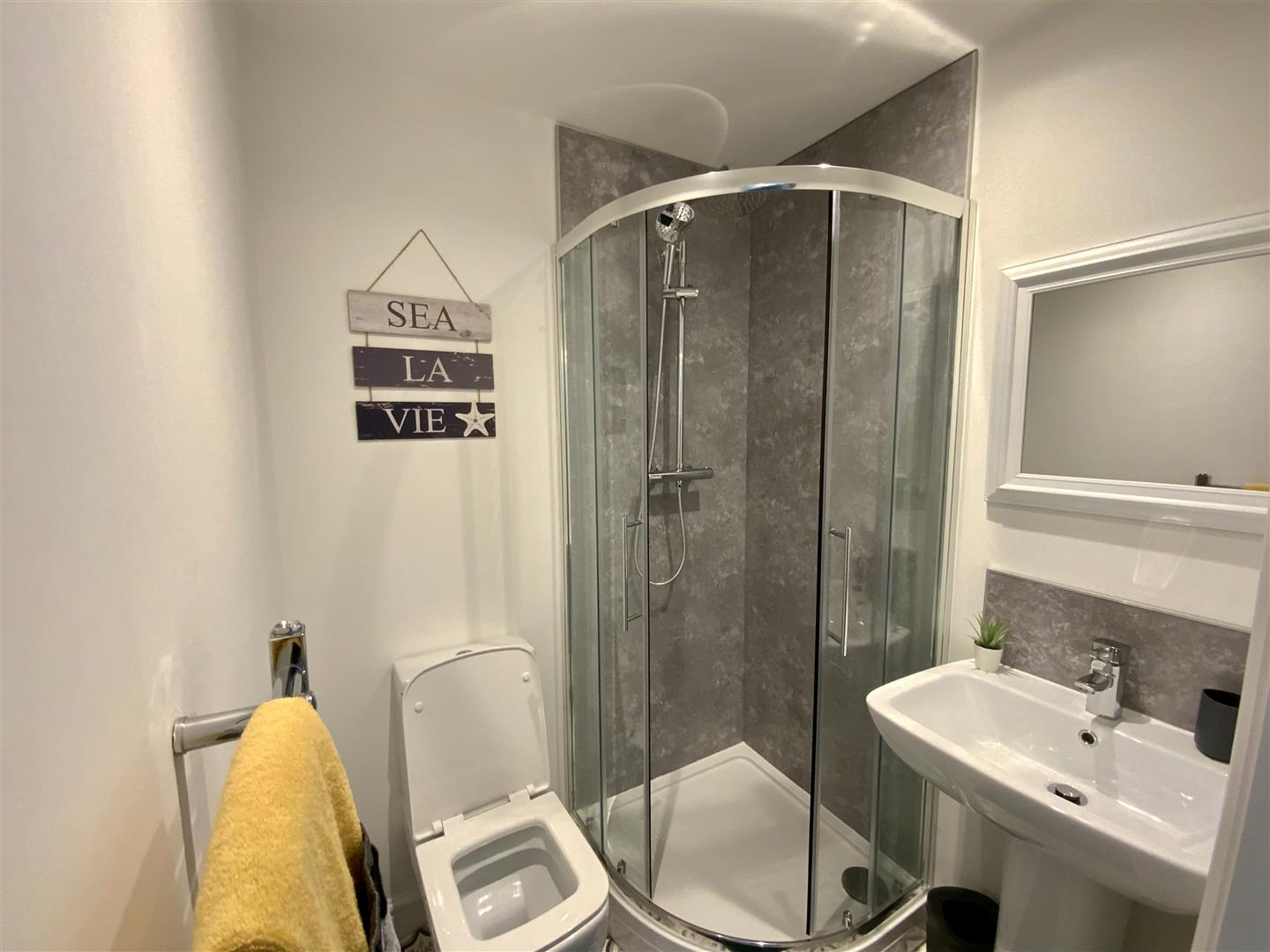 1 bed house share to rent in Herbert Street, Burnley 3