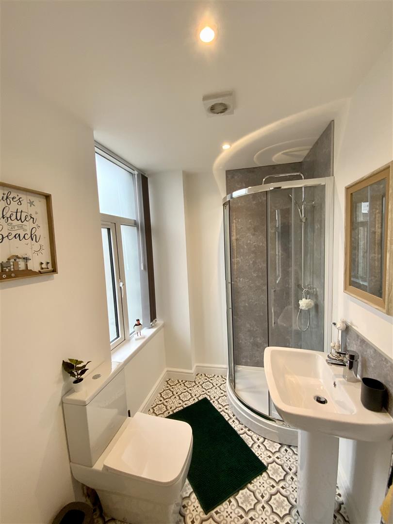 1 bed house share to rent in Herbert Street, Burnley 3