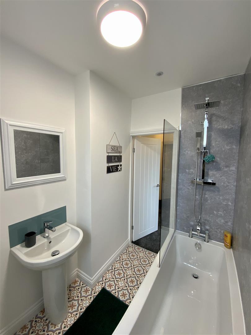 1 bed house share to rent in Briercliffe Road, Burnley 7