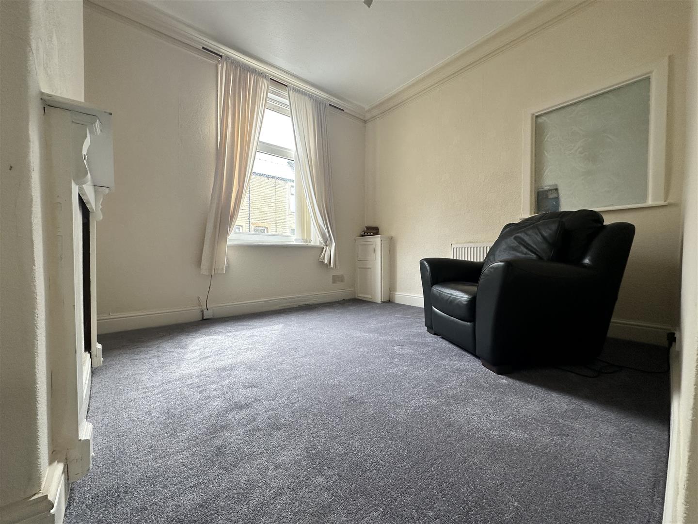 2 bed terraced house for sale in Prestwich Street, Burnley  - Property Image 4