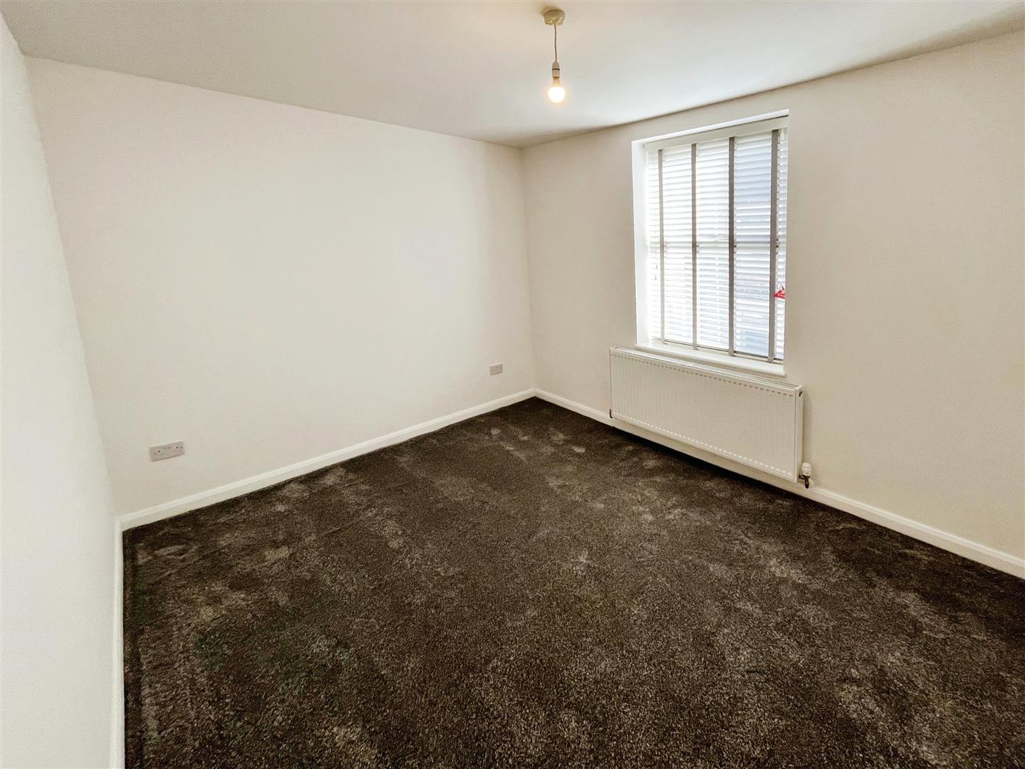 2 bed house to rent in Grange Street, Burnley 5