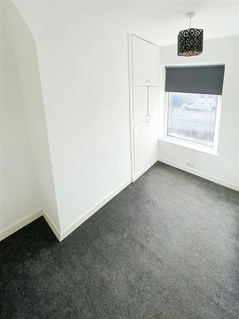 2 bed terraced house to rent in Ingham Street, Padiham 4