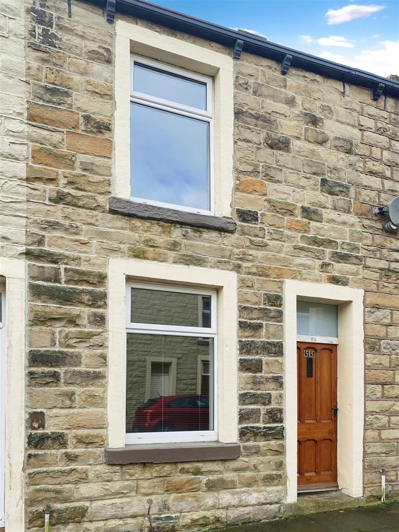 2 bed terraced house to rent in Ingham Street, Padiham 5