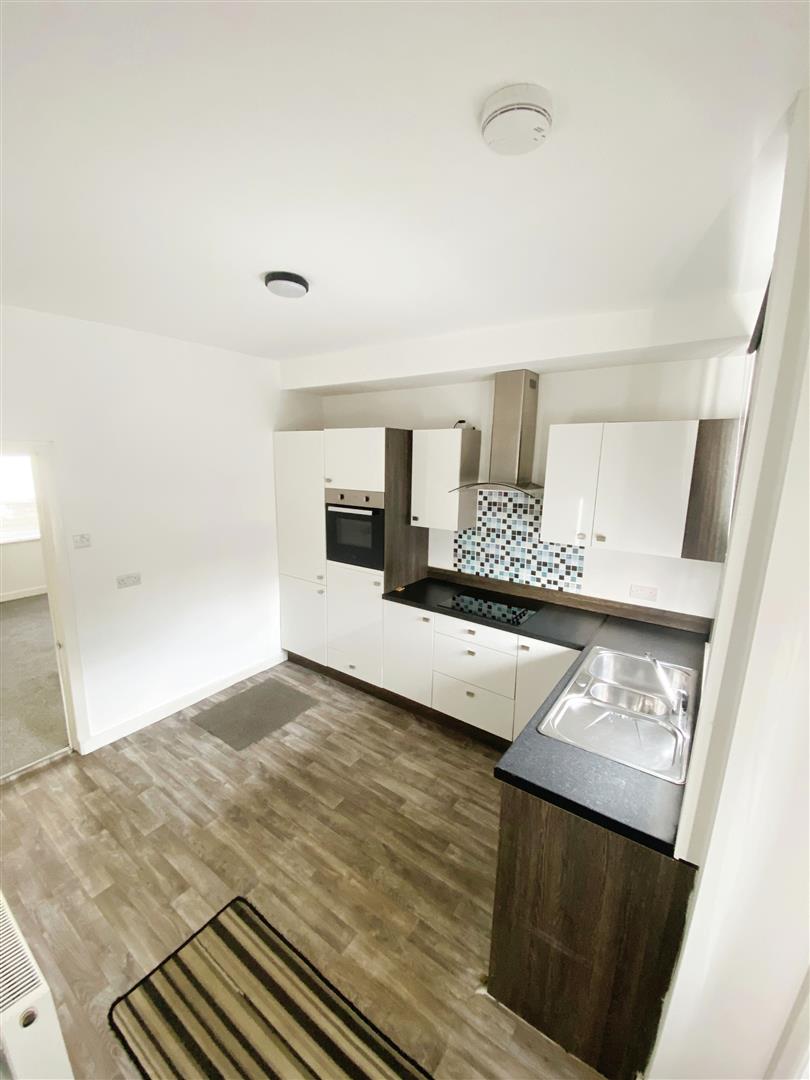 2 bed terraced house to rent in Ingham Street, Padiham  - Property Image 3