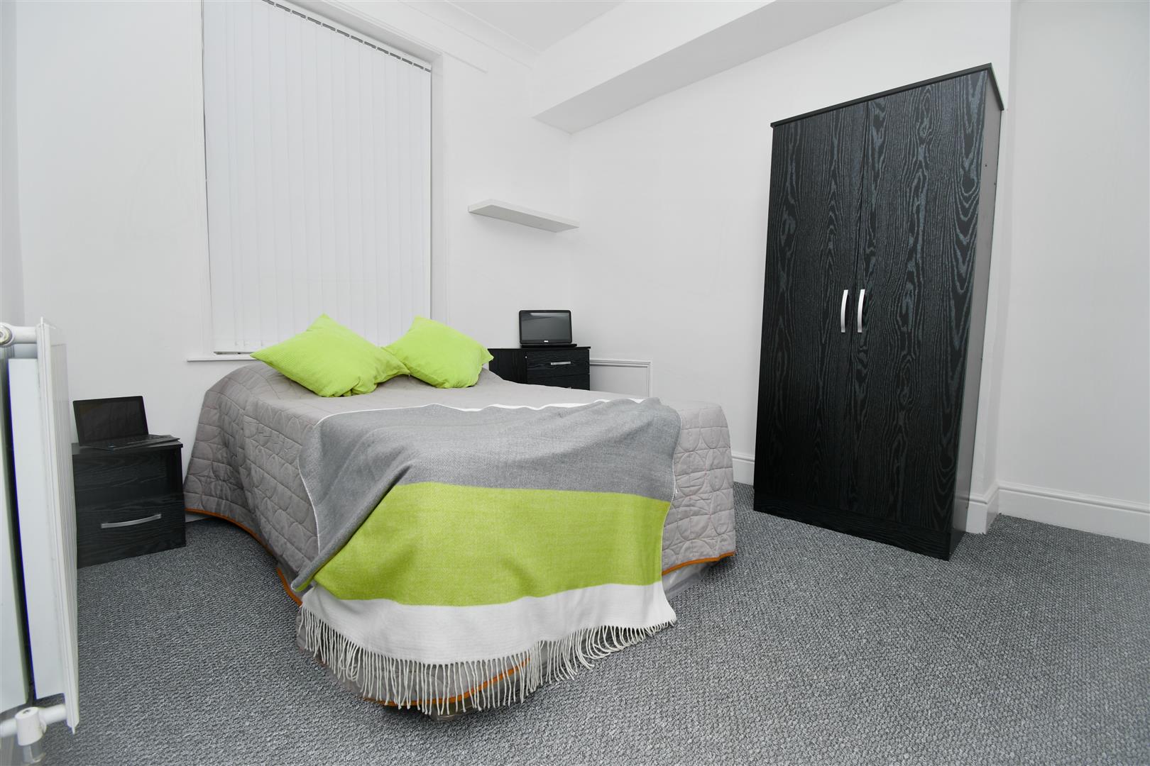 4 bed terraced house for sale in Berry Street, Burnley  - Property Image 2