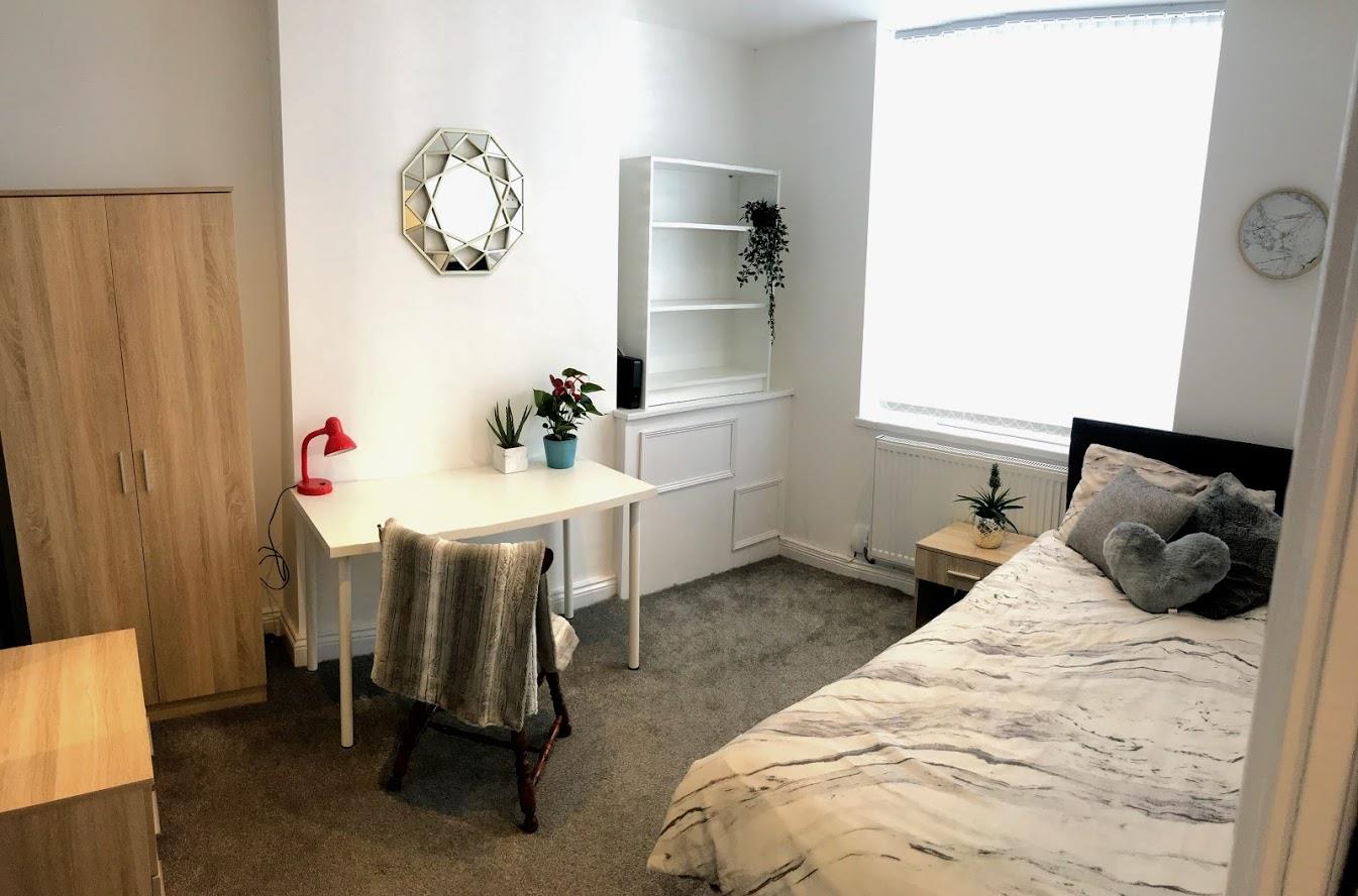 3 bed terraced house for sale in Heath Street, Burnley 4