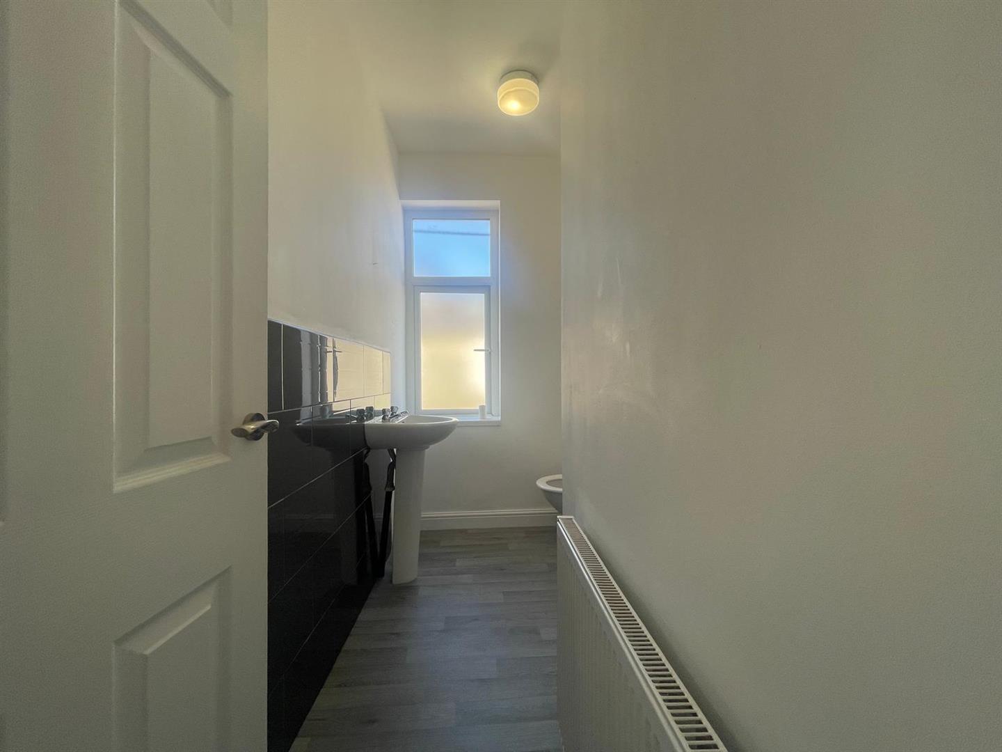2 bed terraced house to rent in Scarlett Street, Burnley  - Property Image 10