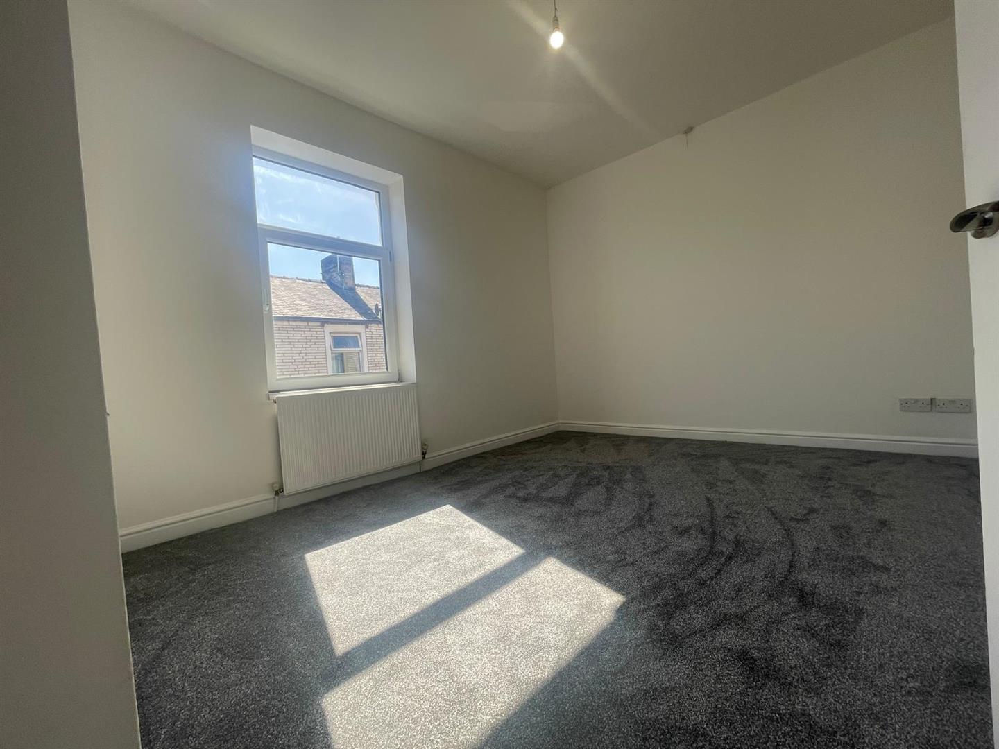 2 bed terraced house to rent in Scarlett Street, Burnley  - Property Image 6