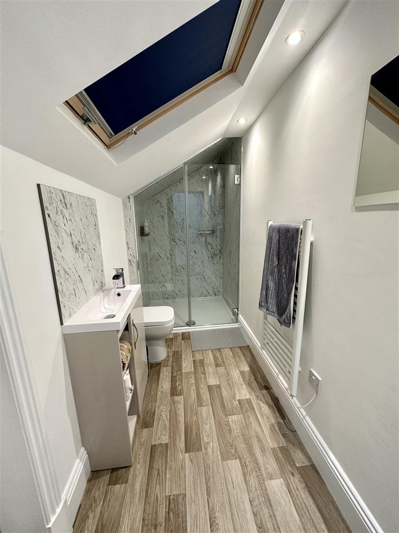 1 bed house share to rent in Bank Parade, Burnley 17