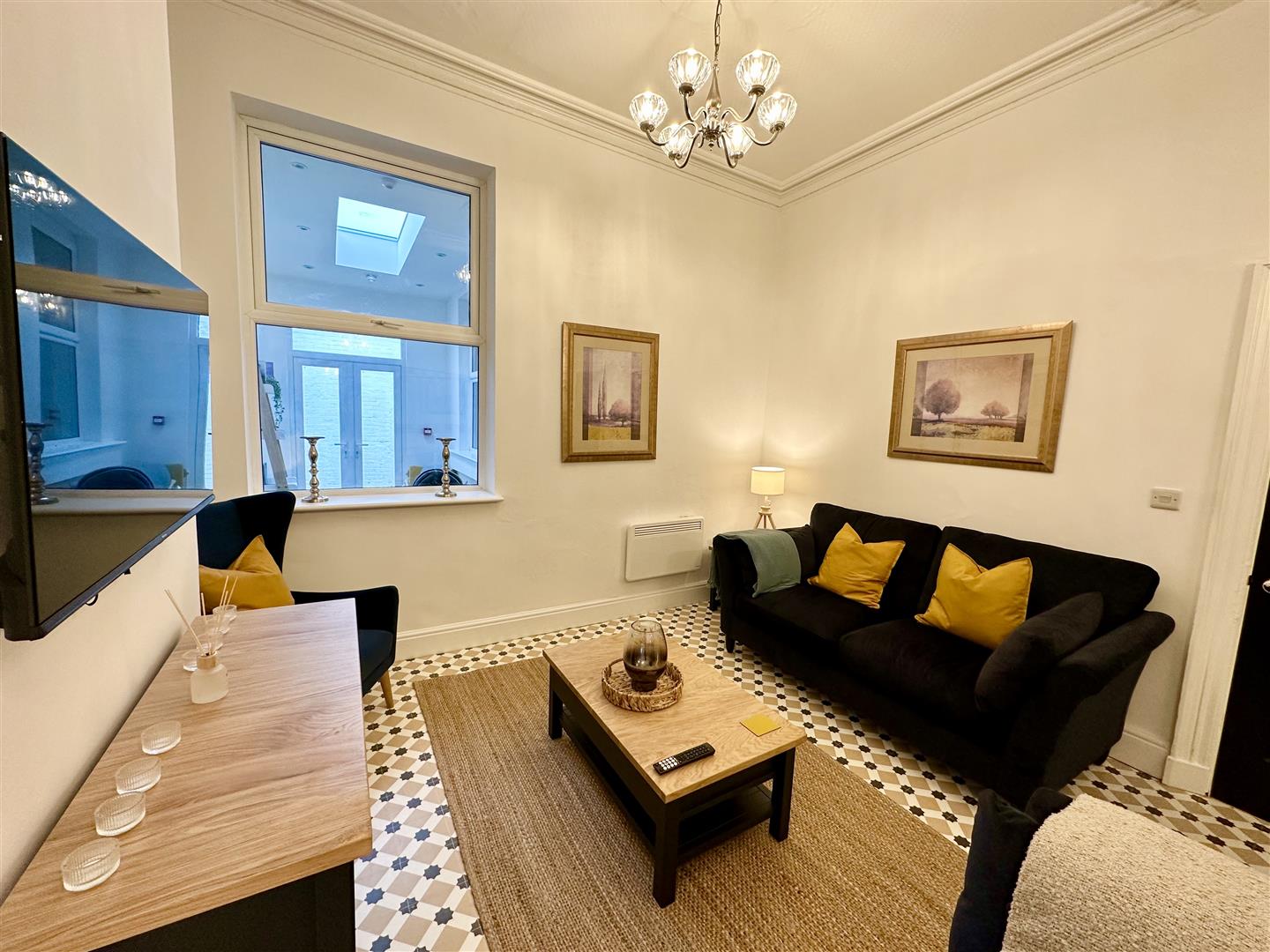 1 bed house share to rent in Bank Parade, Burnley 2