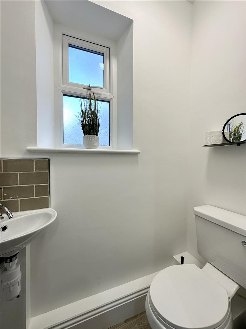 1 bed house share to rent in Bank Parade, Burnley 18