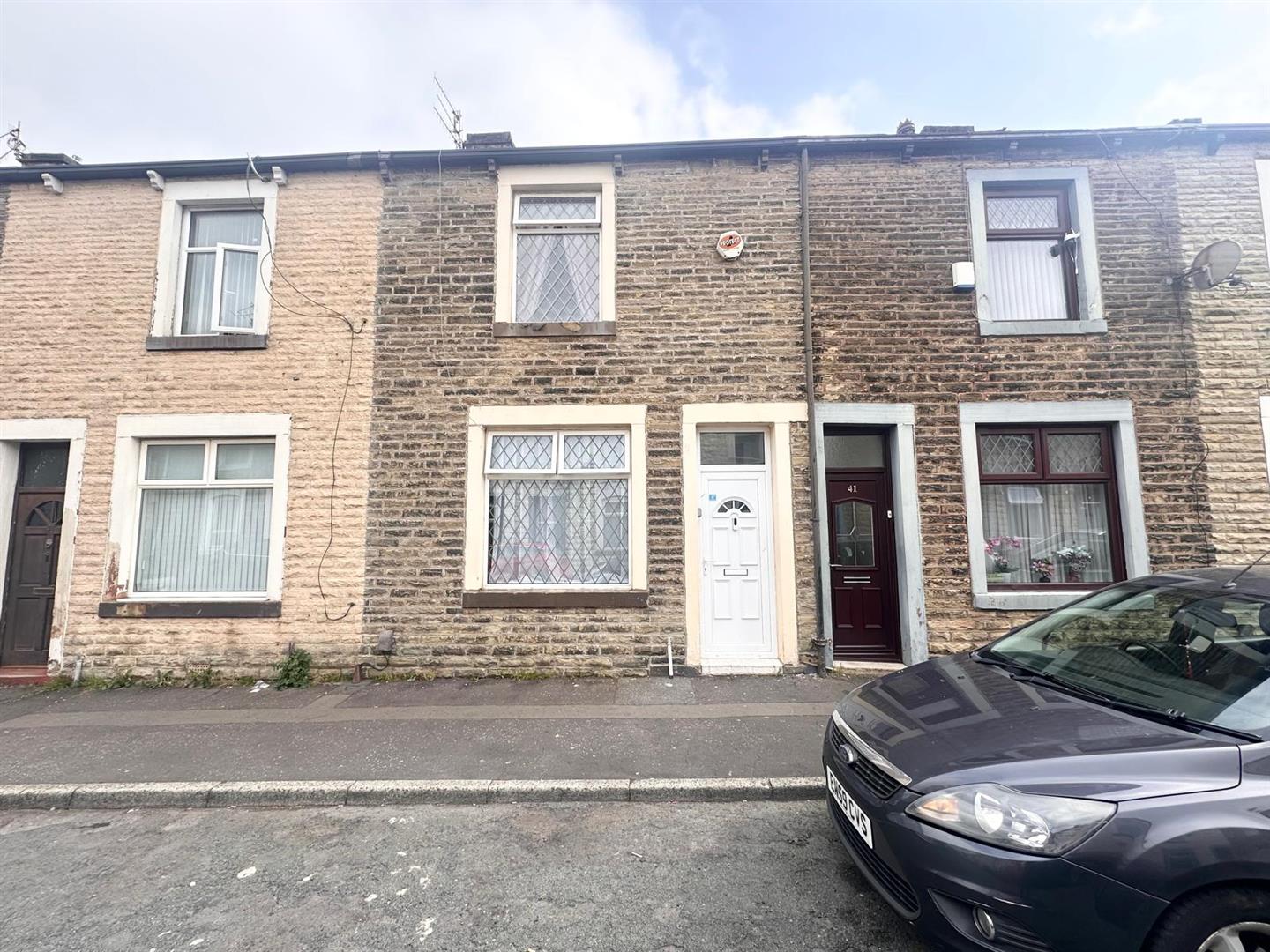 2 bed house for sale in Towneley Street, Burnley  - Property Image 1