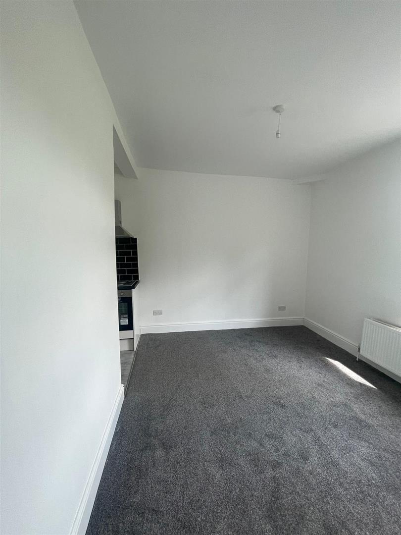 2 bed block of apartments for sale in Thursfield Road, Burnley  - Property Image 3
