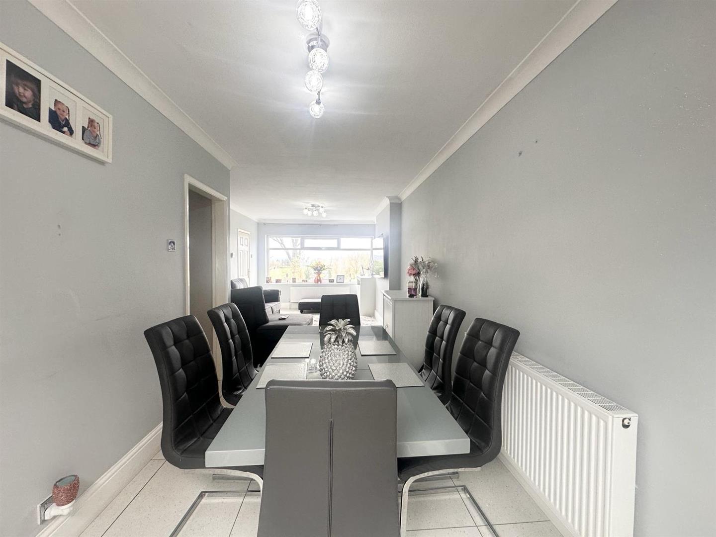 4 bed semi-detached house for sale in Hollowhead Lane, Blackburn  - Property Image 8