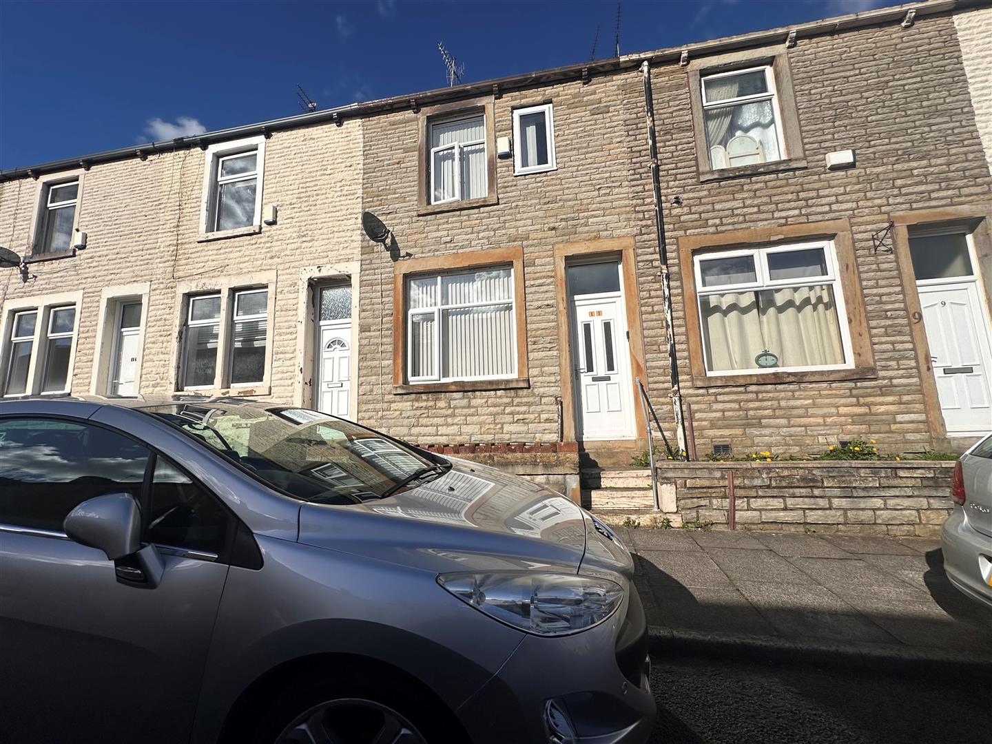 3 bed terraced house for sale in Lubbock Street, Burnley - Property Image 1