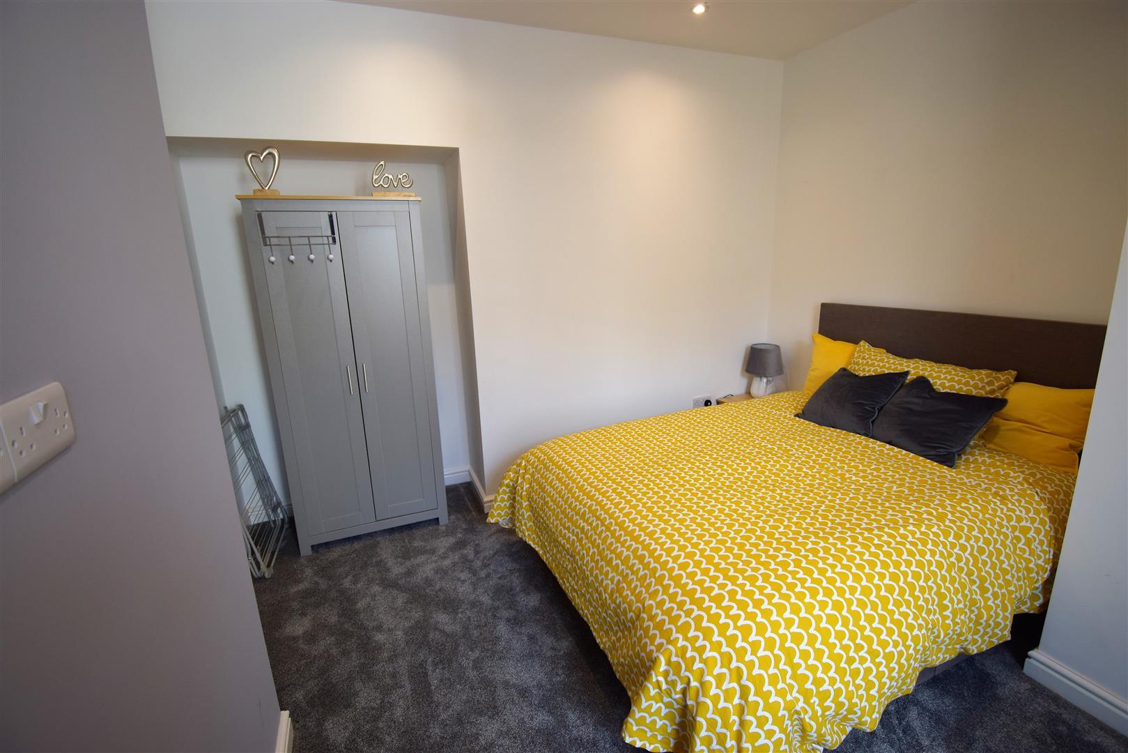 4 bed terraced house for sale in Prestwich Street, Burnley  - Property Image 5