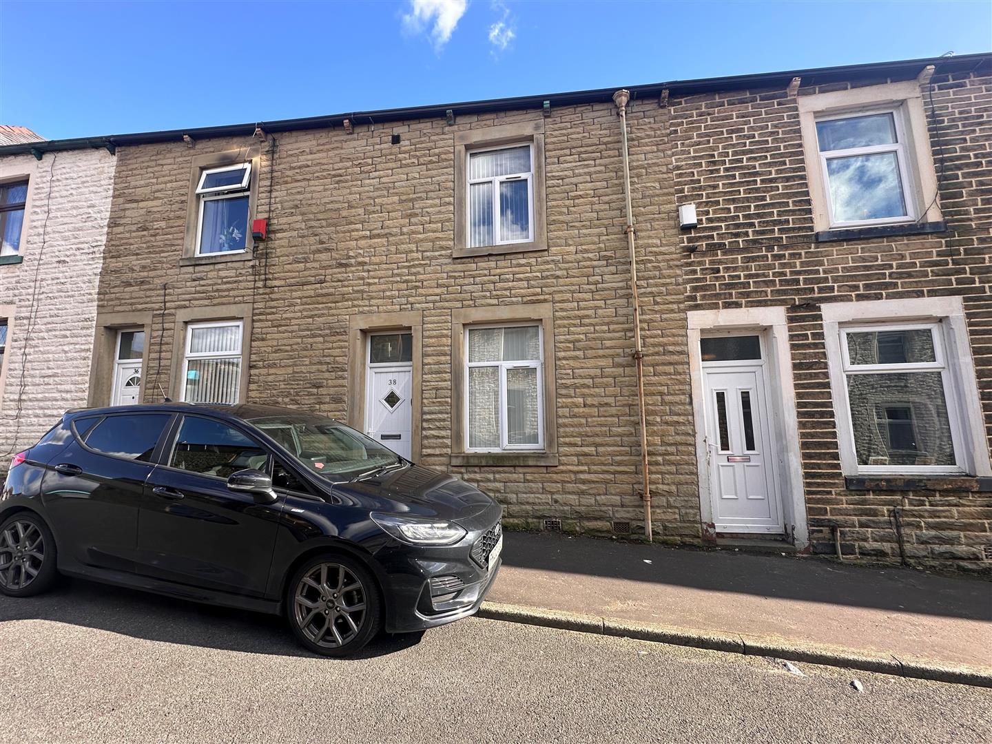 4 bed terraced house for sale in Prestwich Street, Burnley - Property Image 1