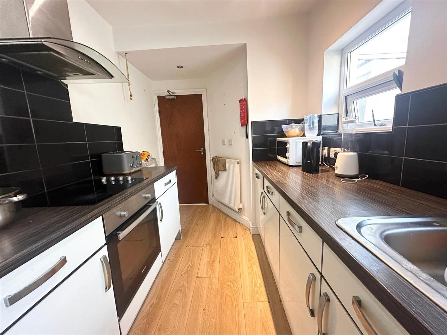 3 bed terraced house for sale in Wren Street, Burnley 2