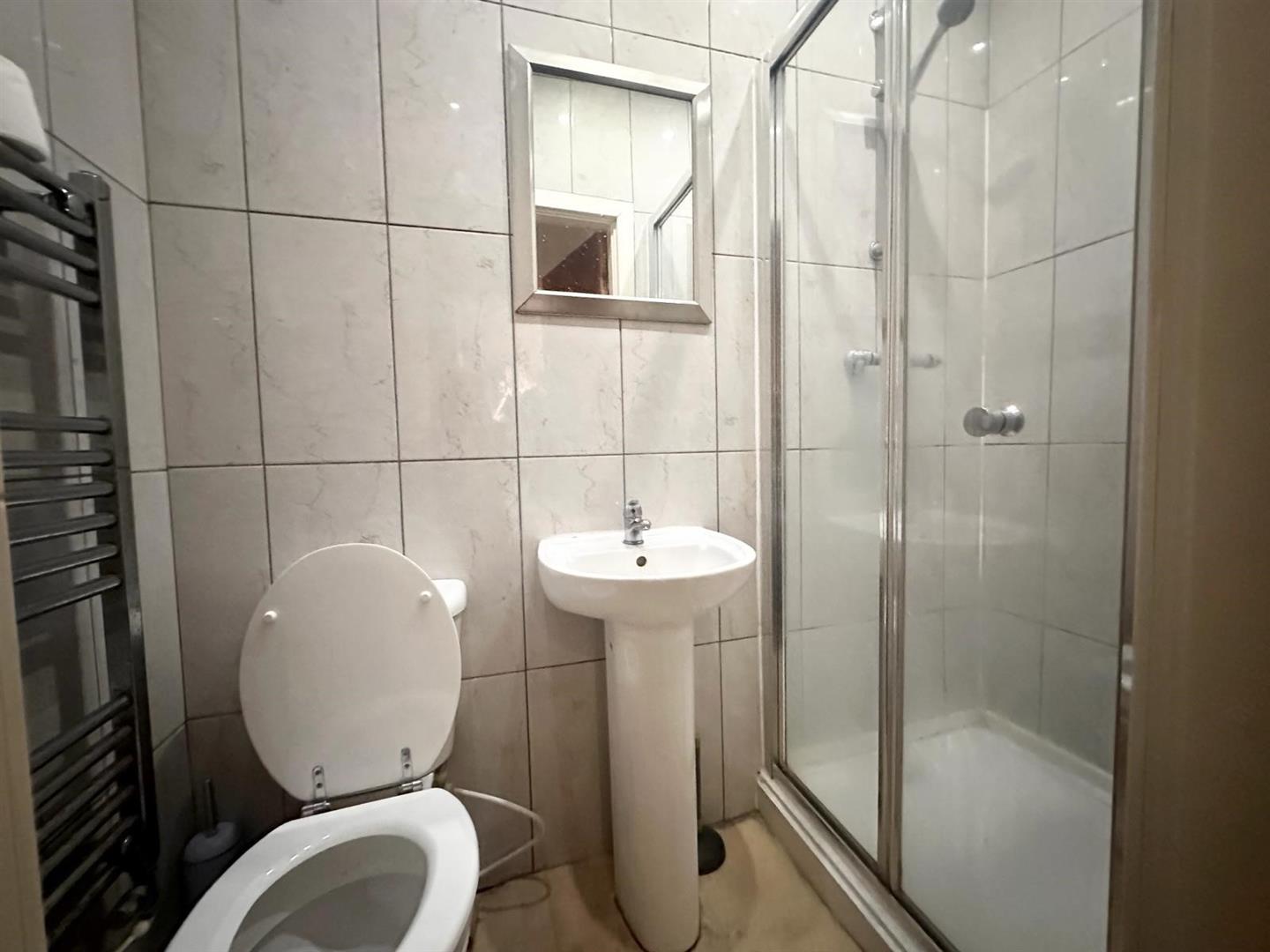 3 bed terraced house for sale in Wren Street, Burnley 3