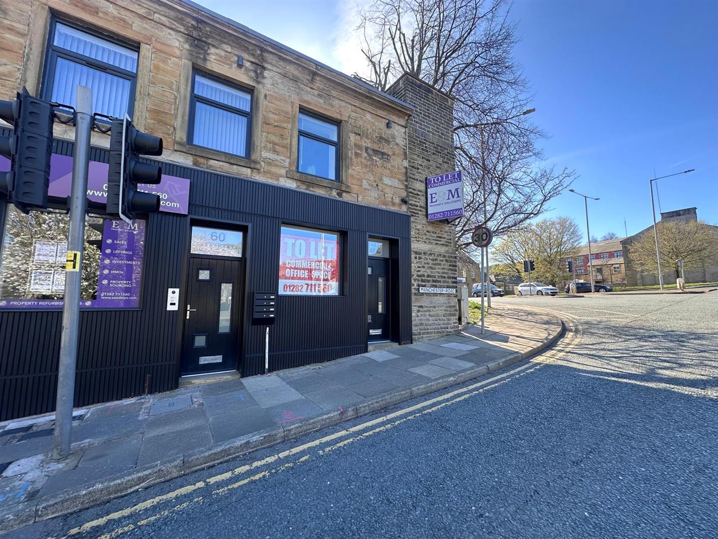 Commercial property to rent in Manchester Rd, Burnley, BB11