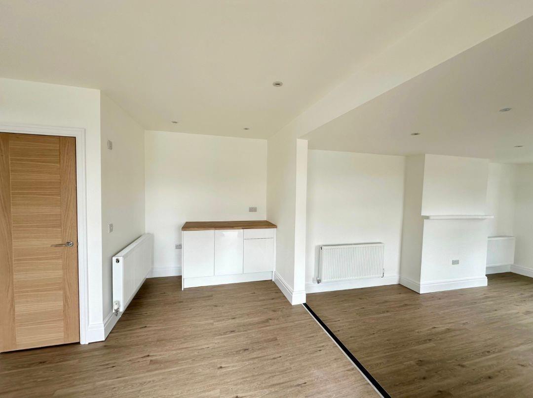 Commercial property to rent in St Pauls Court, Burnley  - Property Image 2