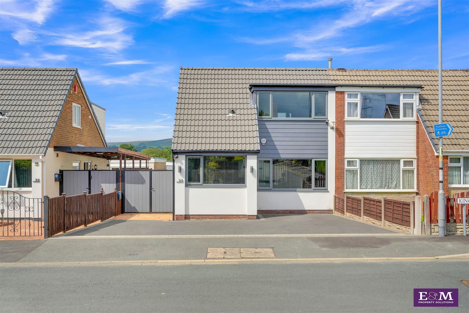 3 bed semi-detached house for sale in Kings Drive, Padiham - Property Image 1