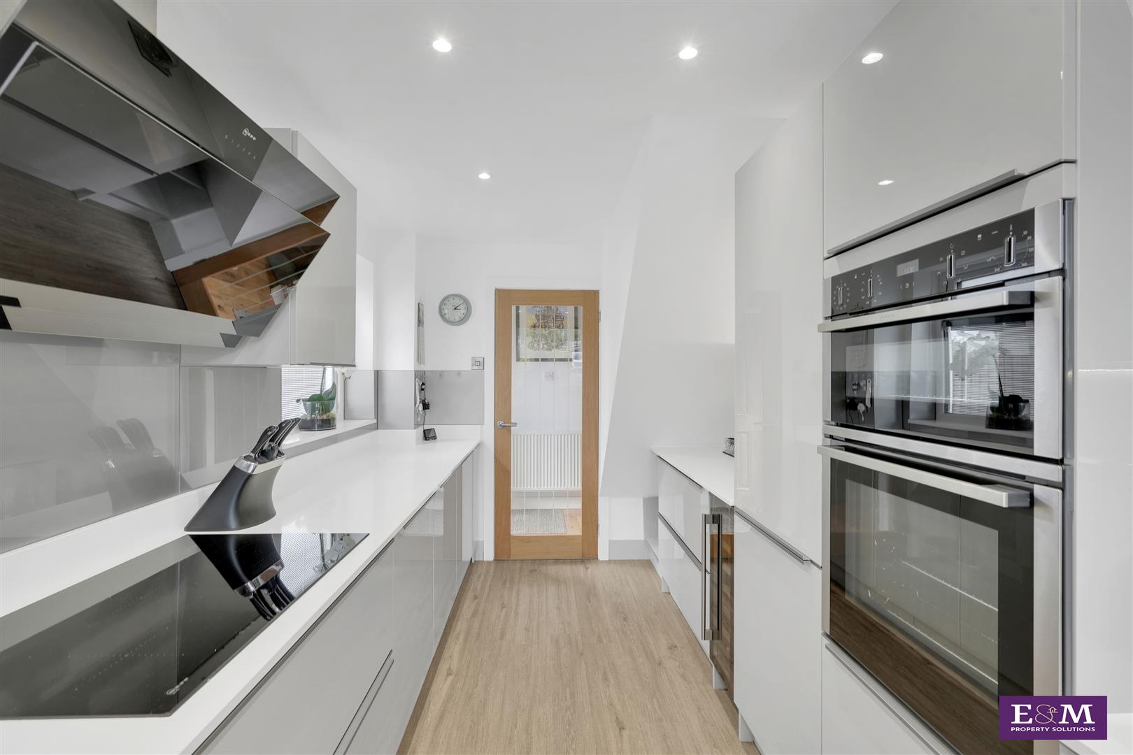3 bed semi-detached house for sale in Kings Drive, Padiham  - Property Image 4