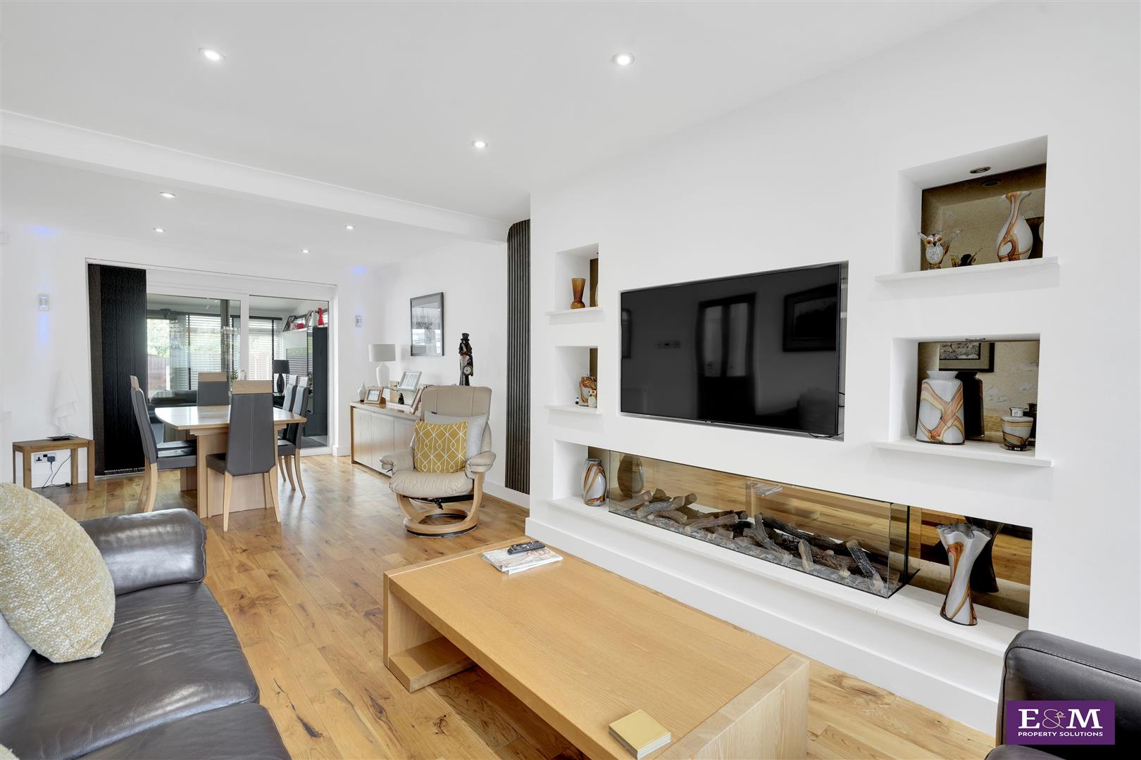 3 bed semi-detached house for sale in Kings Drive, Padiham  - Property Image 10