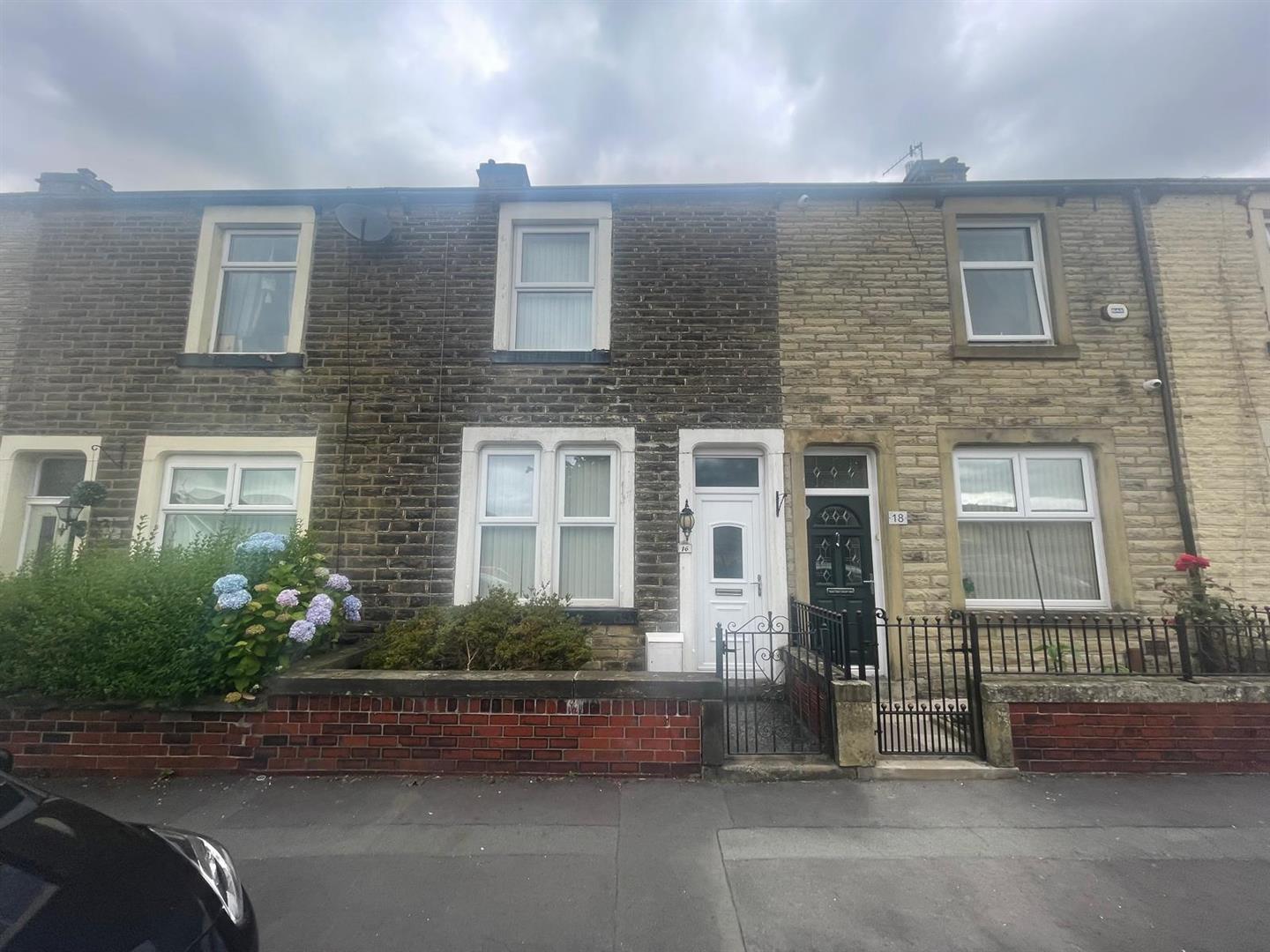 2 bed terraced house for sale in Peart Street, Burnley  - Property Image 1