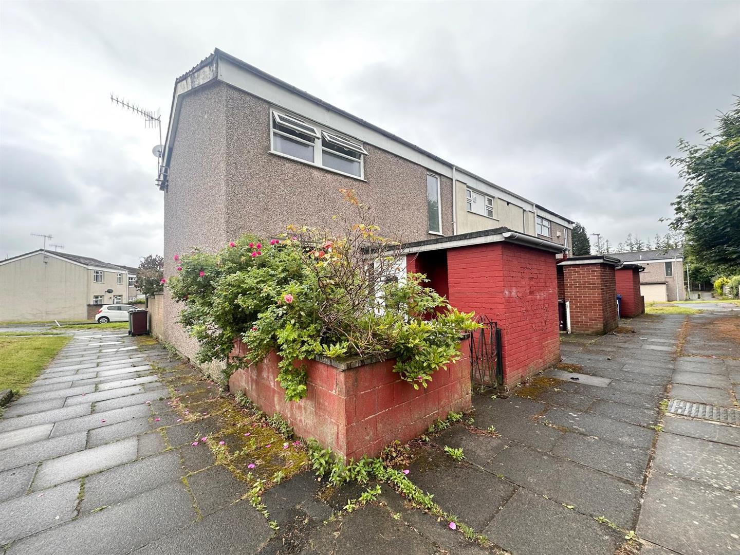 2 bed semi-detached house for sale in Chichester Close, Burnley  - Property Image 14