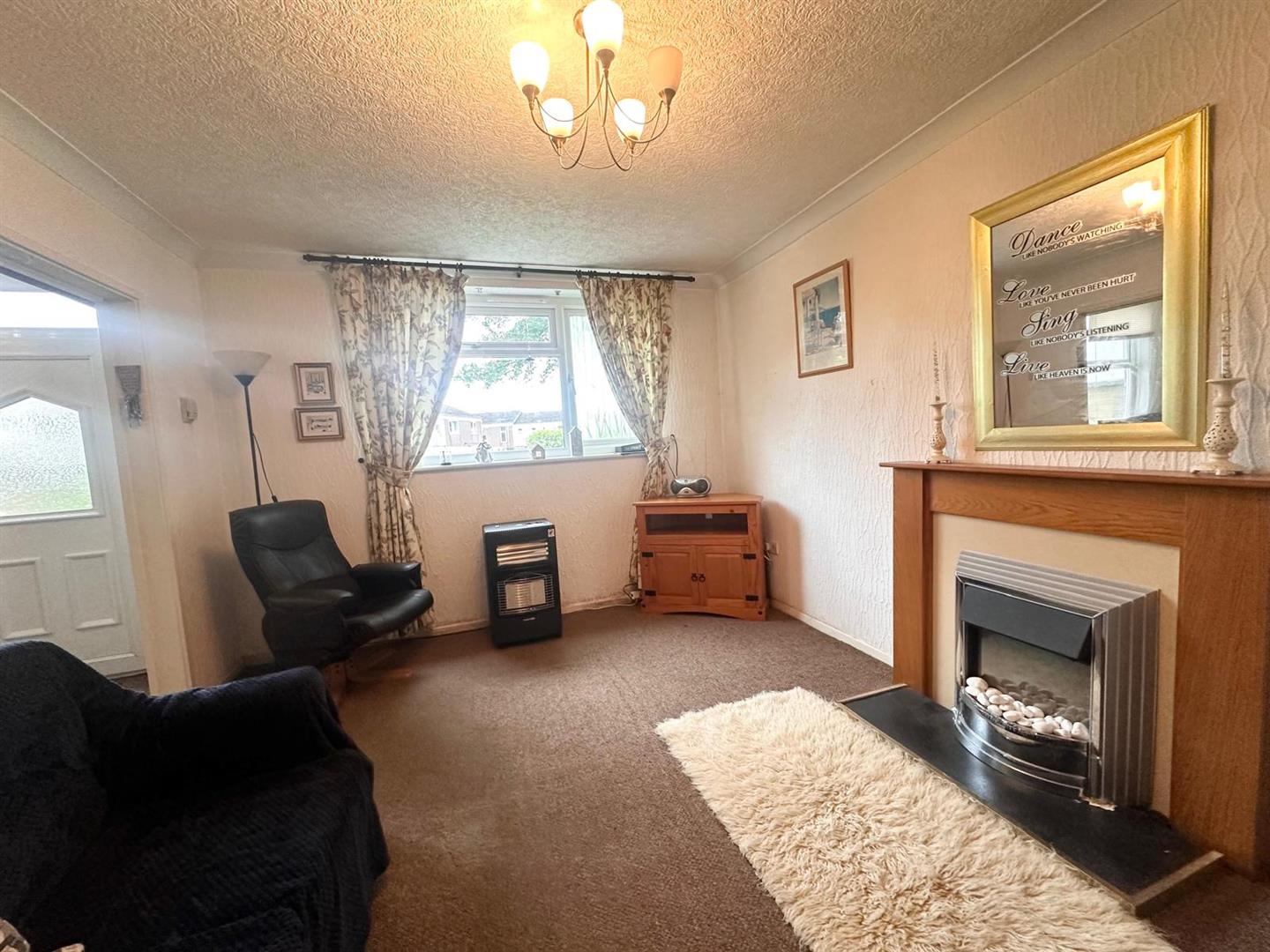 2 bed semi-detached house for sale in Chichester Close, Burnley  - Property Image 3