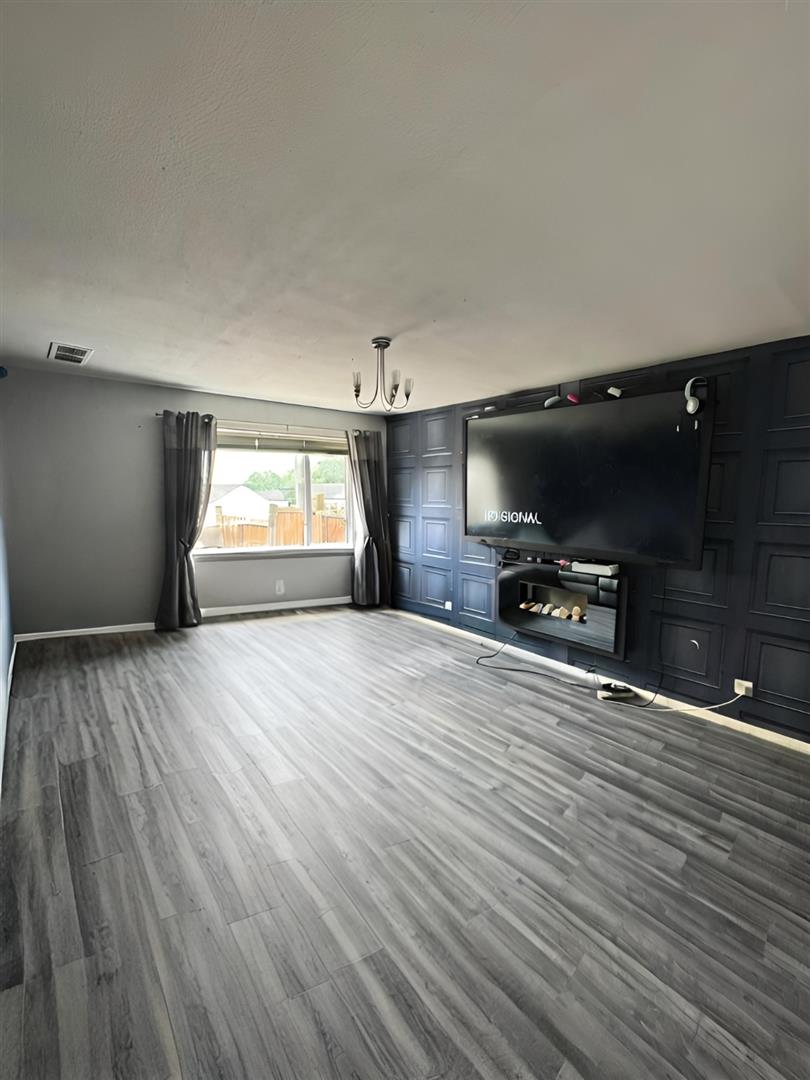 3 bed end of terrace house for sale in Aylesbury Walk, Burnley  - Property Image 3