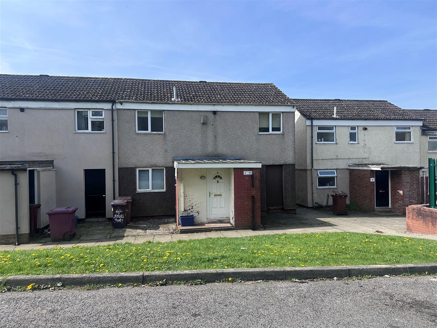 3 bed end of terrace house for sale in Aylesbury Walk, Burnley  - Property Image 2