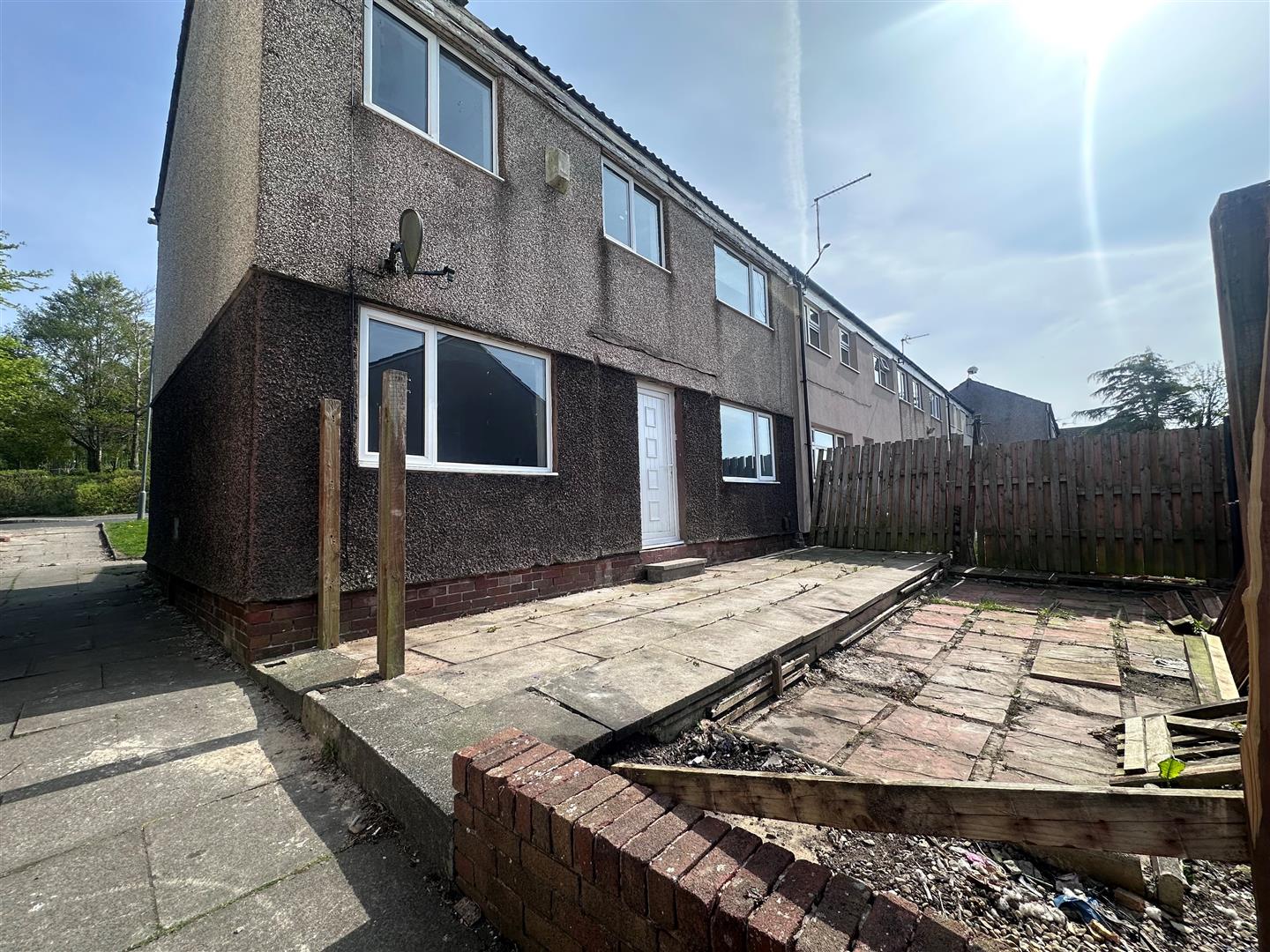 3 bed end of terrace house for sale in Aylesbury Walk, Burnley, BB10