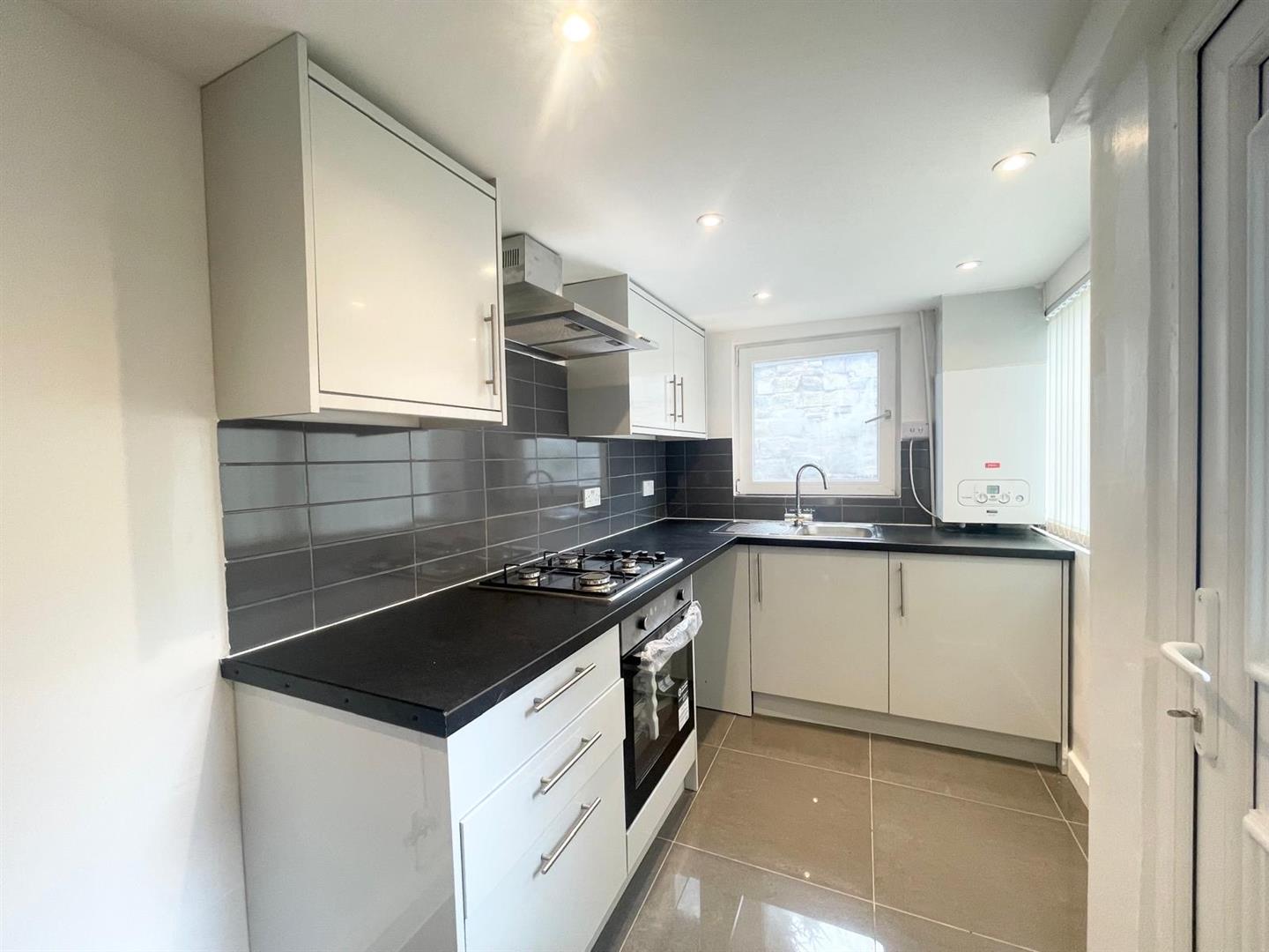 2 bed terraced house for sale in Beech Street, Padiham 3