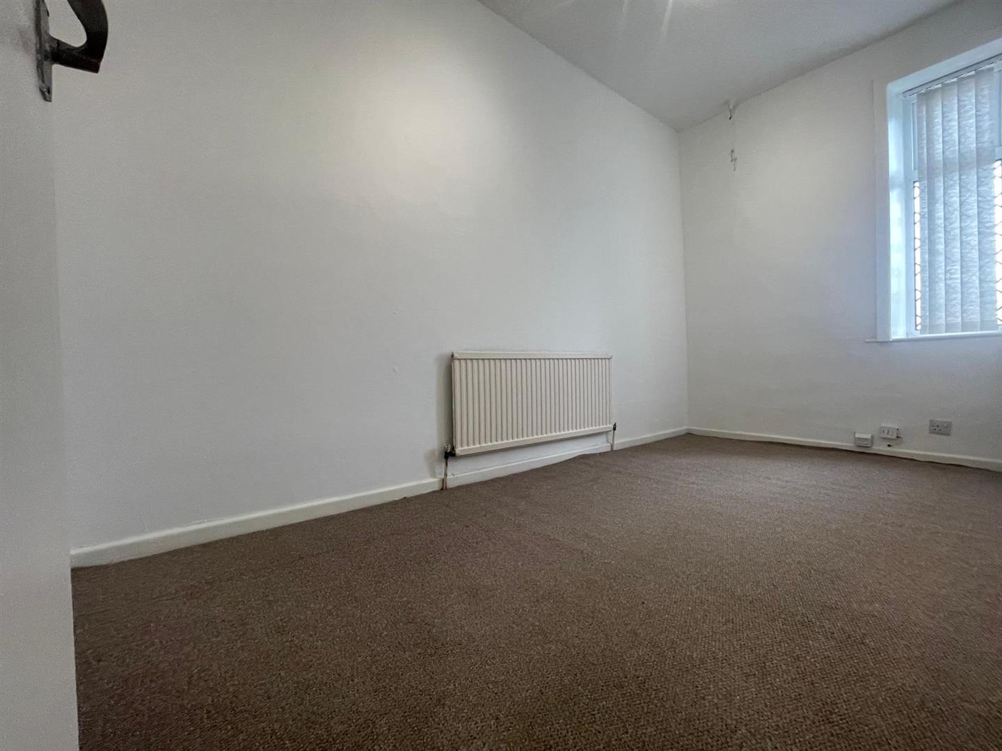 2 bed terraced house to rent in Queensberry Road, Burnley  - Property Image 5