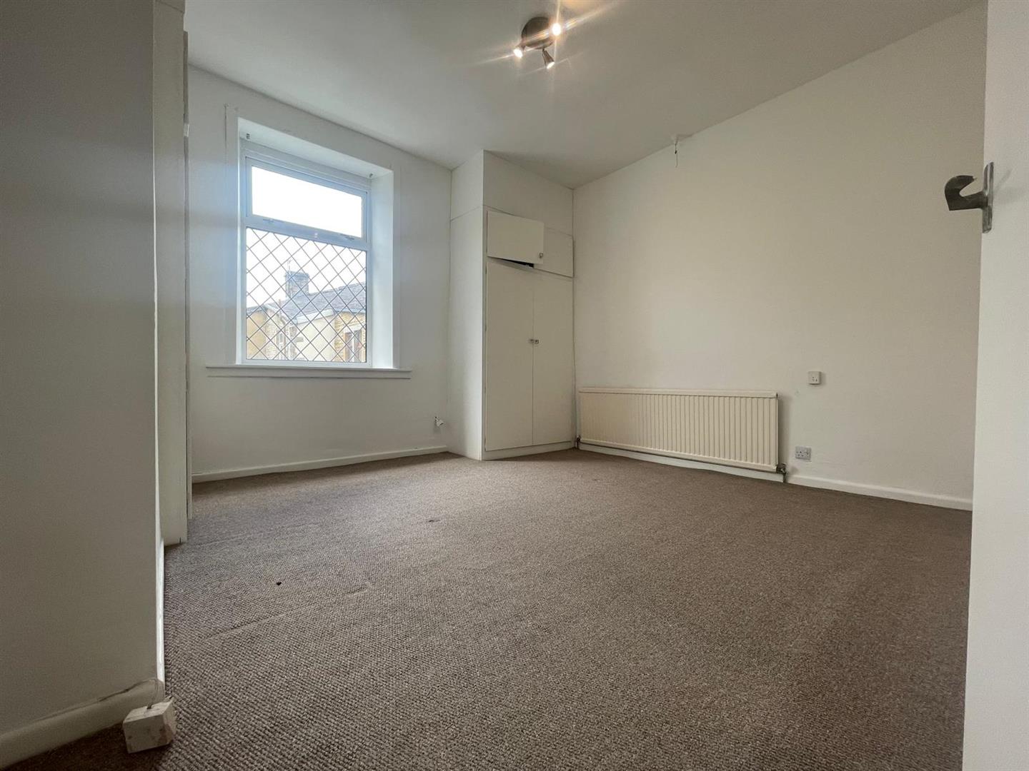 2 bed terraced house to rent in Queensberry Road, Burnley  - Property Image 4
