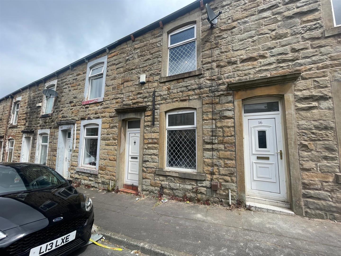 2 bed terraced house to rent in Queensberry Road, Burnley - Property Image 1