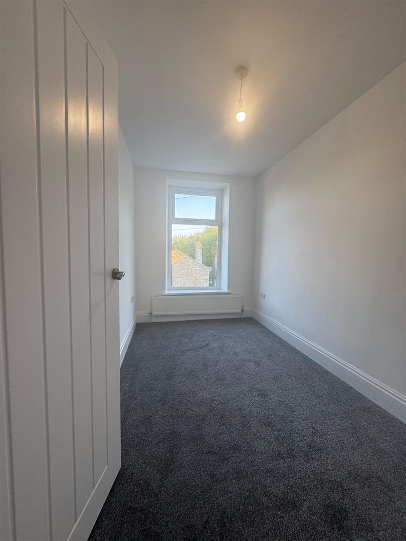 3 bed terraced house to rent in Church Street, Padiham  - Property Image 2