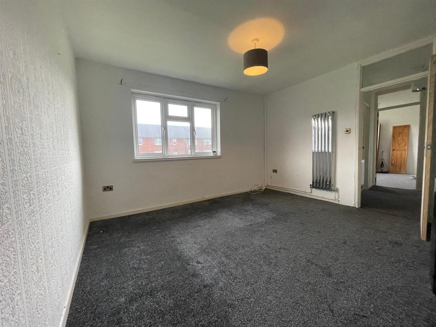 2 bed flat to rent in Anglesey Avenue, Burnley  - Property Image 5