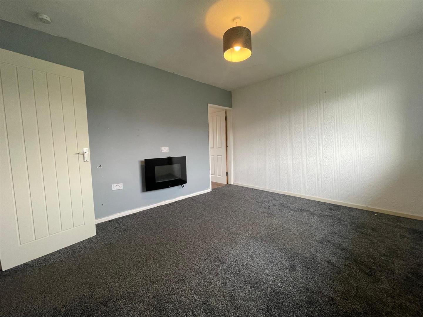 2 bed flat to rent in Anglesey Avenue, Burnley  - Property Image 6