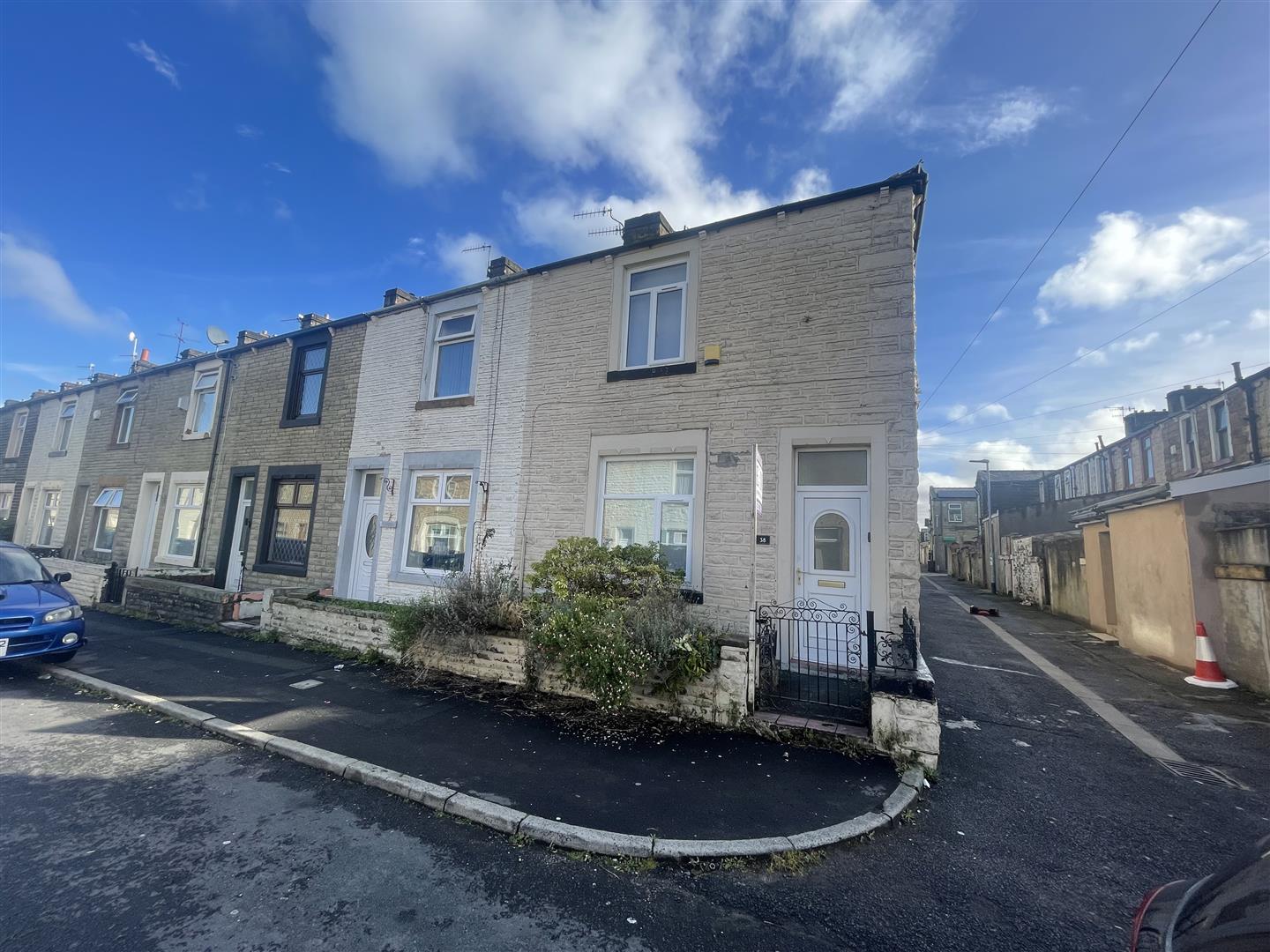 4 bed end of terrace house for sale in Colbran Street, Burnley  - Property Image 1