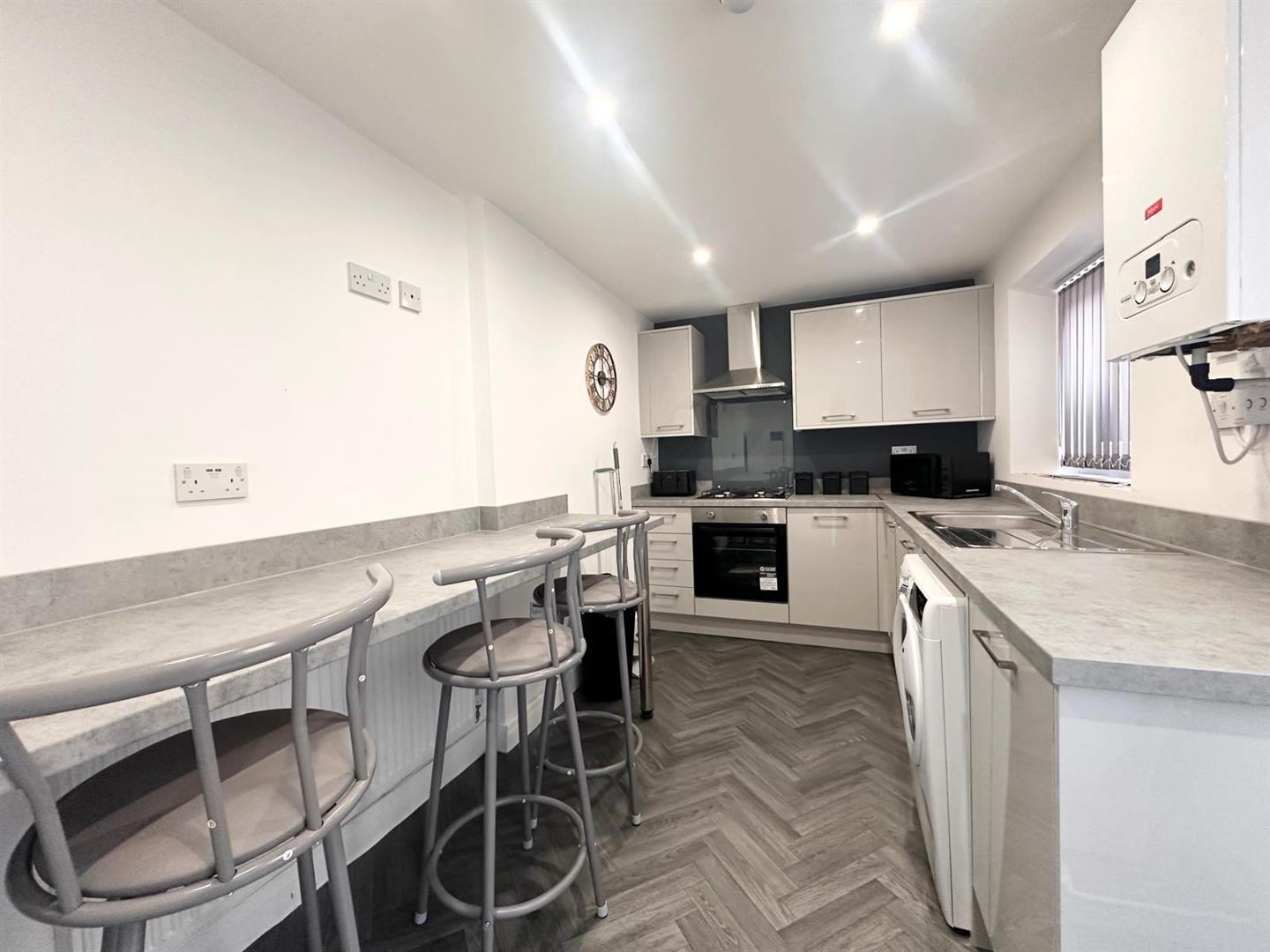 1 bed house share to rent in Wynotham Street, Burnley 2