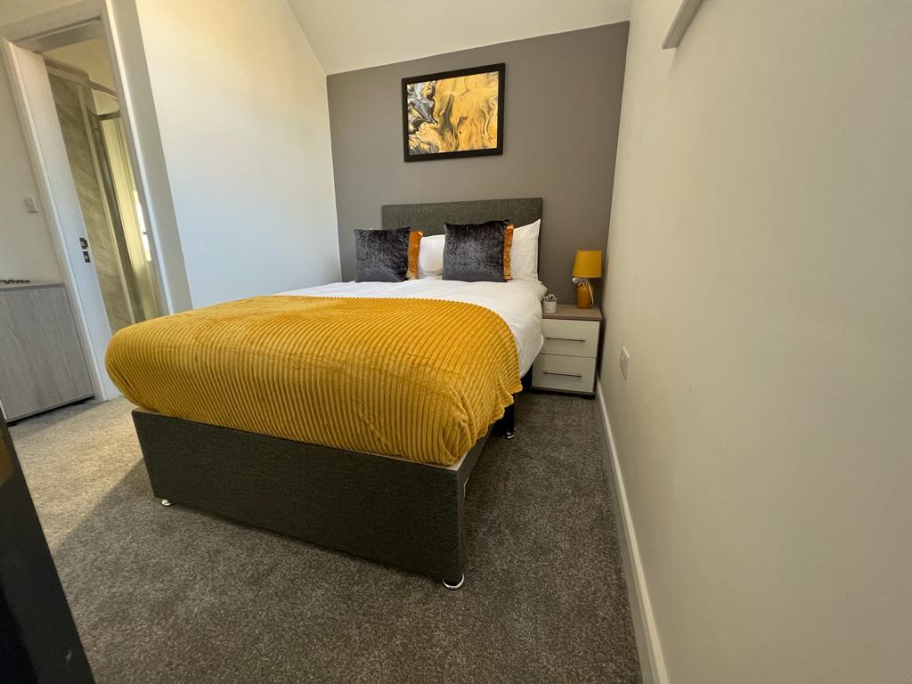 13 bed for sale in Church Street, Burnley 16