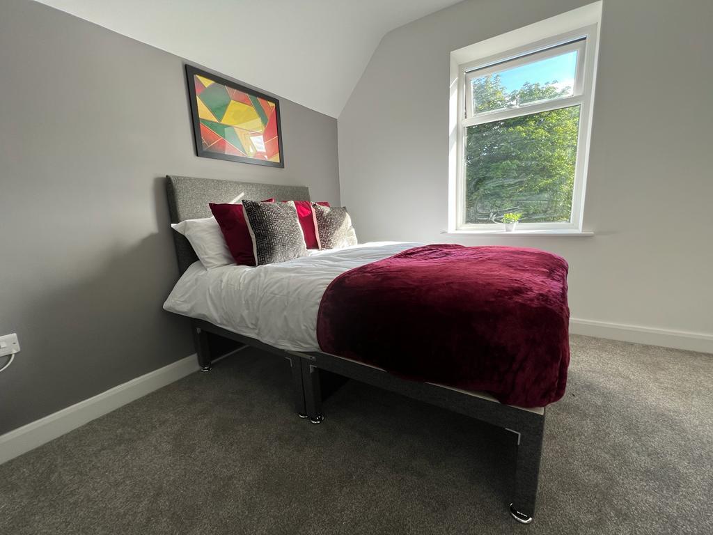 13 bed for sale in Church Street, Burnley 1